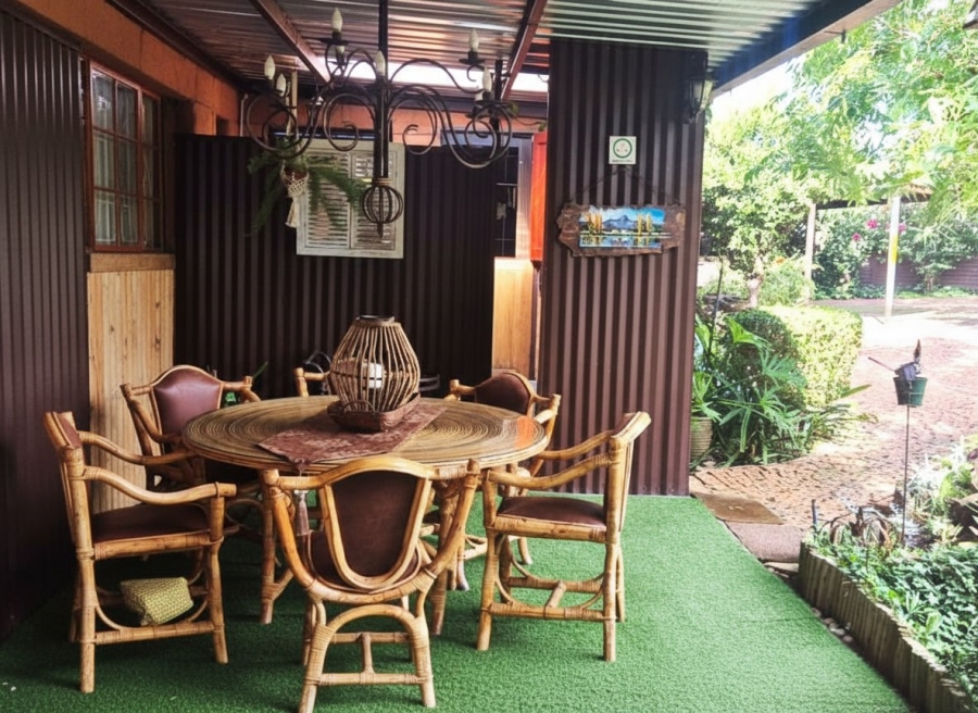 6 Bedroom Property for Sale in Dan Pienaar Free State